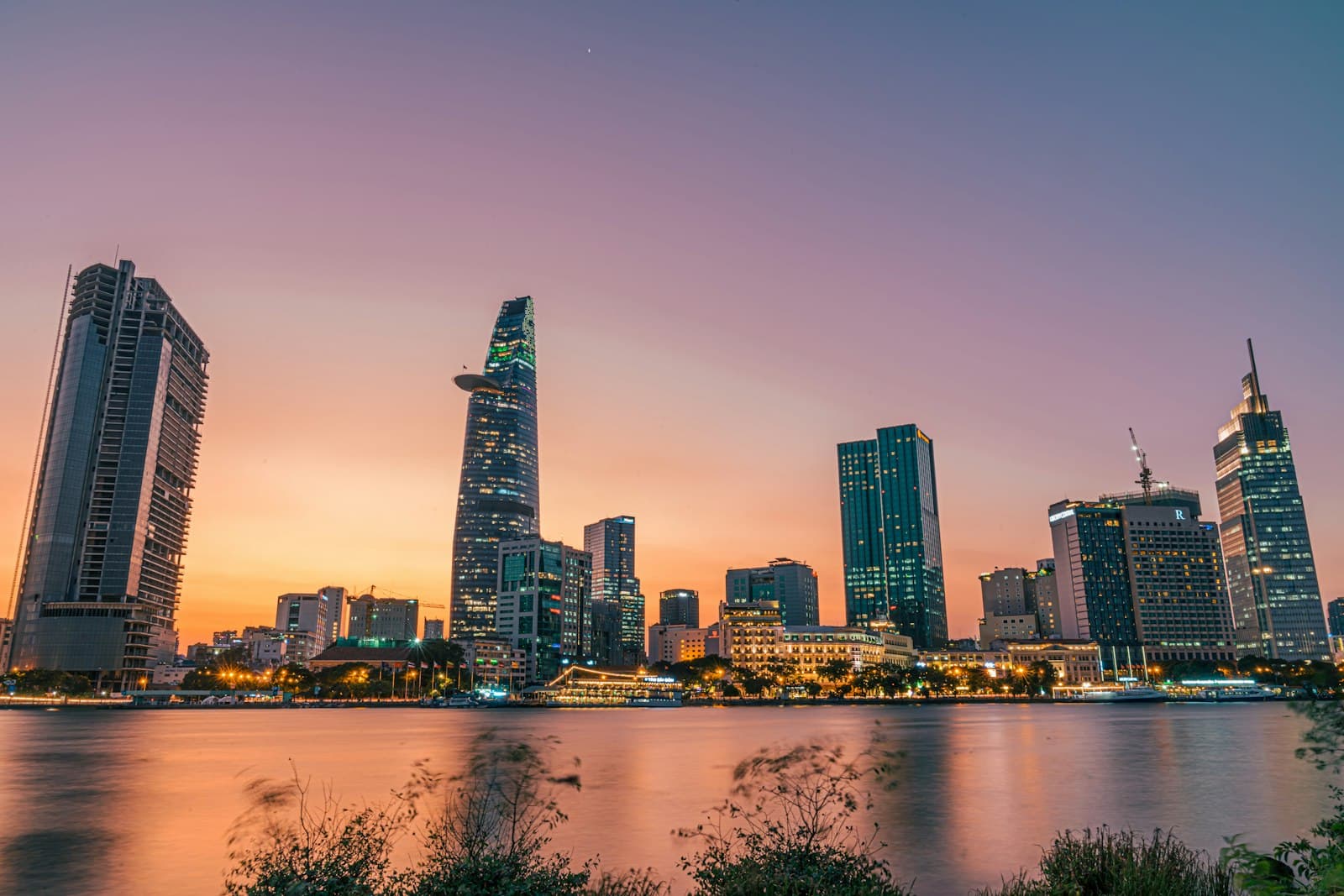 Baku, Azerbaijan – The City of Fire & Charm